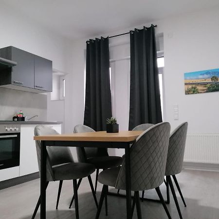 Estrella24 Living Rooms Tokio 헤르네 외부 사진