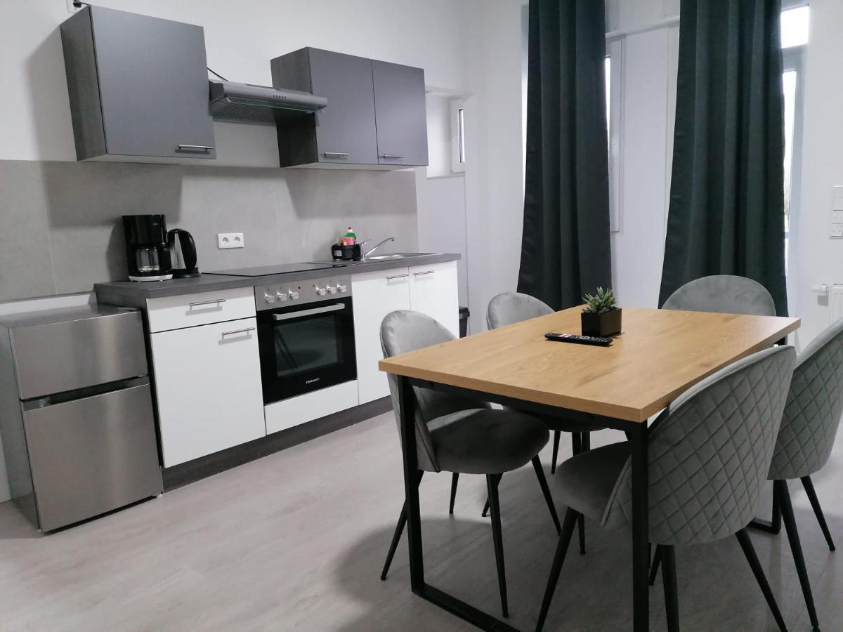 Estrella24 Living Rooms Tokio 헤르네 외부 사진